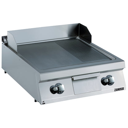 Modular Cooking Range Line EVO900 800mm Gas Fry Top, Smooth and Ribbed Brushed Chrome Sloped Plate 392403